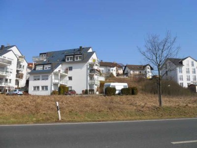 2 Zimmer, Balkon, KFZ Stellplatz, Küchenzeile