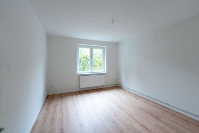 Sanierte 3-Zimmer-Altbauwohnung mit Einbauküche und Gartennutzung in Göttingen-Südstadt