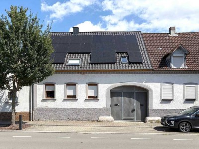 Historischer Charme trifft moderne Technik: Familienidyll mit PV-Anlage & Naturteich in Hambrücken