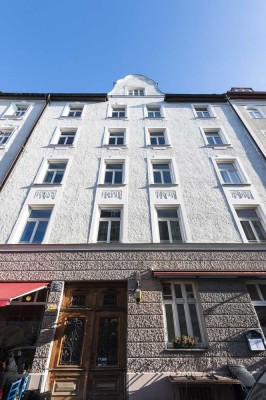 Absolute Rarität: Charmantes Apartment im denkmalgeschützten Jugendstil-Altbau in Toplage Haidhausen