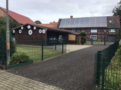 Großzügiges Haus mit 15 Zimmern und Carport in Achim, Börßum