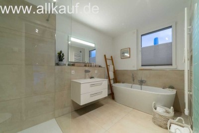 Traum vom Eigenheim in Haiterbach: Haushälfte nach Ihren Wünschen!