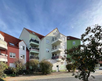 Schöne 2 Raumwohnung mit Dachterrasse an der Elbe