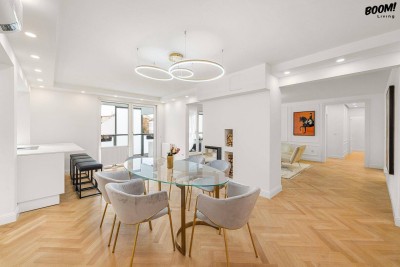 LUXURIÖSE CITY-RESIDENZ 205 M² *MIT TERRASSE // * Privat SAUNA *Offener Kamin * Luxuriöse Marmor Designerküche *Smart Home System