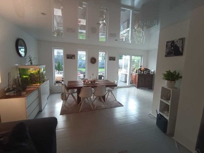 Doppelhaushälfte/ Maisionette-Wohnung