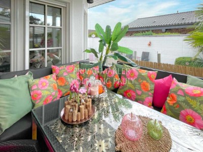 Walmdach-Bungalow ++ Passt zu allen Lebenslagen