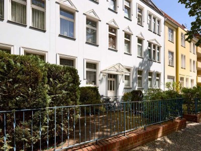 Maisonette-Wohnung mit Wintergarten & Galerie – renovierungsbedürftig, mit viel Potenzial