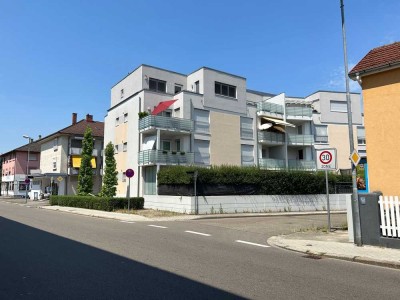 Helle gepflegte 2 Zimmer-Wohnung mit schönem Balkon und TG-Stellplatz in Kehl