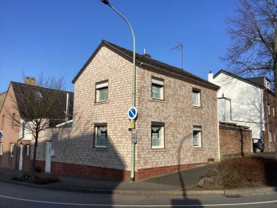 Gemütliches helles Eckhaus in Huchem-Stammeln
