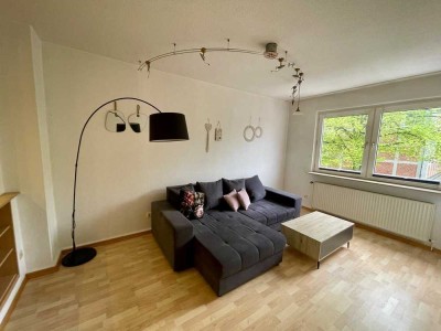 Teilmöblierte Modernisierte 2-Zimmer-Wohnung mitten in Frohnhausen nahe des Gervinusparks