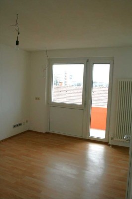 Kapitalanlage 1-Zimmer-Wohnung mit Balkon und EBK im Zentrum von Sindelfingen