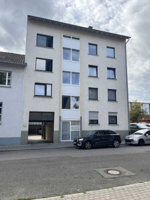 Attraktive Kapitalanlage! Solides 7-Fam.-Mietshaus in Pforzheim-Nordstadt