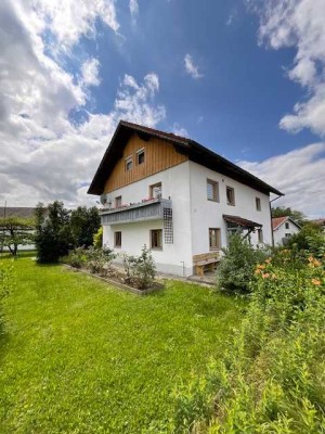 3-Familienhaus +Grundstücke+PV-Anlage in bester Lage!