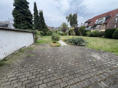 Freistehendes 1-2 Familienhaus mit sehr großem Grundstück!!!