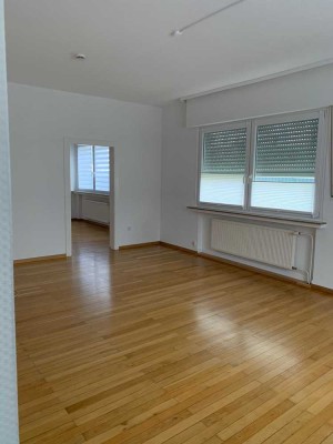 Gemütliche ca. 52 m², 2 Zimmerwohnung mit Einbauküche und Terrasse