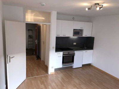 M-Schwabing - Exklusive 1-Zimmer-Wohnung mit großem Balkon und Einbauküche München-Schwabing