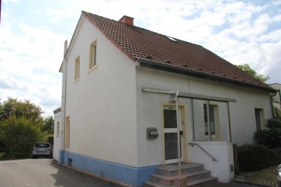 Do-Höchsten/Holzen: Großzügiges Einfamilienhaus mit schönem Grundstück in bevorzugter Wohnlage!