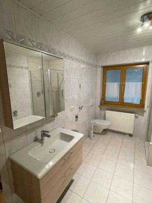 Schöne, helle 4-Zimmer EG Wohnung in Ursensollen