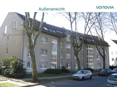 Helle 2,5 Dachgeschosswohnung mit Balkon. WBS für 2 Personen notwendig!