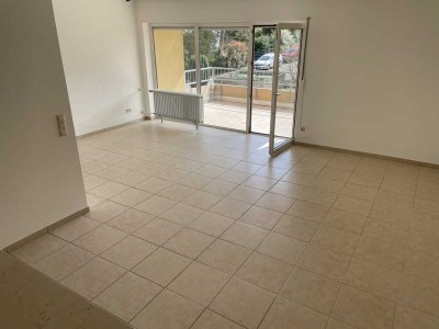 Sehr helle und ruhige  1 Zimmer Wohnung inkl. Einbauküche