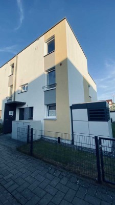 Freundliches und neuwertiges 5 Raum-Reihenendhaus mit geh. Innenausstattung und EBK