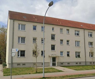 Freundliche und modernisierte 2,5-Zimmer-Wohnung mit gehobener Innenausstattung in Stendal
