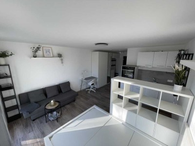 Moderne 1-Zimmerwohnung teilmöbliert mit Garten & Zugang zu Arbeitsraum im Herzen von Ludwigsburg