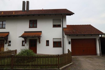 Charmante Doppelhaushälfte in ruhiger Lage