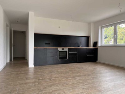 Ruhiges und zentrumsnahes Wohnen: EG-Wohnung im Neubau in Marburg