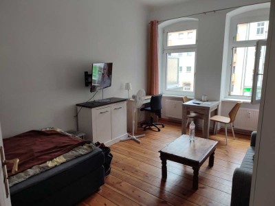 1-Zimmer-Apartement, möbliert und voll ausgestattet/ furnished and fully equipped