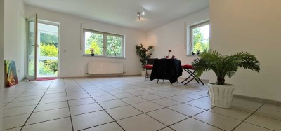 Rengsdorf, Buchenweg 9 - Renovierte 4ZKB/Gäste-WC, Wintergarten, Keller - Whg 6 =106m²