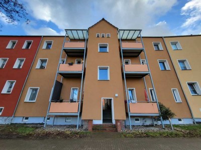 Cosy 2-RW mit Balkon – großes Wohnzimmer –Tageslichtbad - Stellplatz