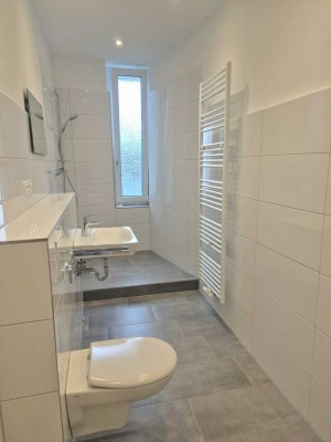 Attraktive 4 - Zi.- Wohnung - Erstbezug nach Modernisierung