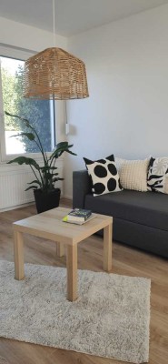 Frisch renoviertes Reihenhaus mit Garage, Stellplatz und großem Garten