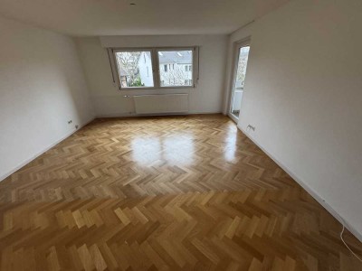 4 Zi.-Wohnung (ca. 92,33 qm) in Stuttgart-Botnang - VB 366.000.--