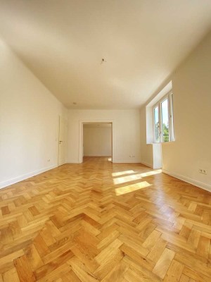 5 Zimmerwohnung mit großem Balkon und Einbauküche zu vermieten
