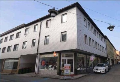 Zentrale Lage - 4 Zimmer Wohnung