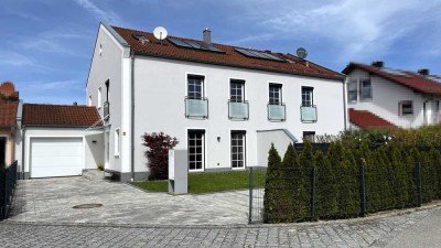 Schöne moderne DHH in Plattling, ruhige Lage, sehr gute Verkehrsanbindung