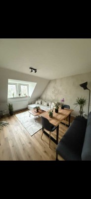 Exklusive 3,5-Zimmer-Dachgeschosswohnung mit gehobener Innenausstattung in Essen