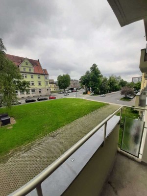 Moderne 2-Zimmer Wohnung mit Balkon ab sofort