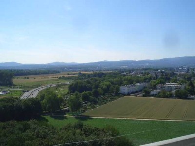 Eschborn-Süd: Große 3 Zimmer Wohnung mit Taunusblick!