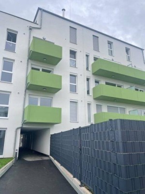 Erstbezugsqualität! - 2-Zimmer Wohnung mit Balkon &amp; Tiefgaragenstellplatz - barrierefrei - zentrumsnahe Lage