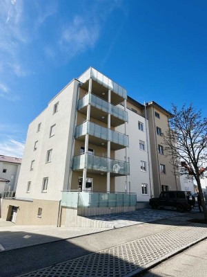 2 1/2 1 OG Zimmer Wohnung in Künzelsau 74qm + Küche + Garage