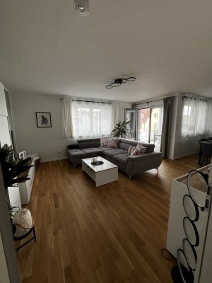 barrierefreie, gehobene 3-Zimmer-Wohnung mit Balkon und EBK in Gemmrigheim