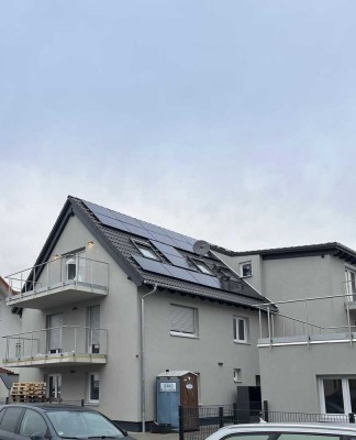 Neubau 2-3 Zimmer Wohnung mit eigenem Außenbereich / Garten inkl. Terrasse / Balkon