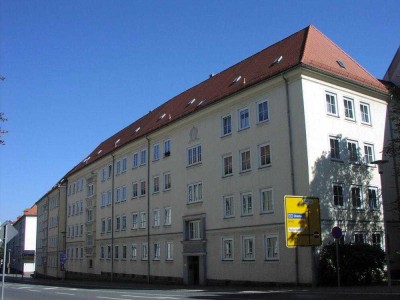 Interesse? 3 Raumwohnung mit Badewanne