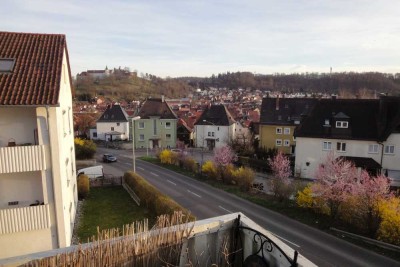 Zentrumsnahe 3-Zimmer-Stadtwohnung mit Schlossblick vom Südbalkon – provisionsfrei