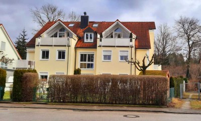 Wunderschöne helle 2-Zimmer-Wohnung mit Einbauküche in Märchenviertel von Waldperlach