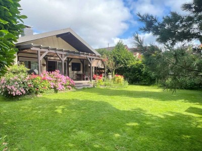 Freistehendes, saniertes Einfamilienhaus im Bungalowstil in Reilingen