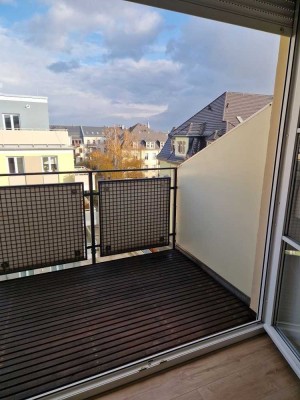 Schicke 2 Zimmerwohnung mit Balkon und Blick ins Grüne im 2.OG